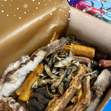 Load image into Gallery viewer, Large Christmas Natural Dog Treat Box (with Premium Toy)
